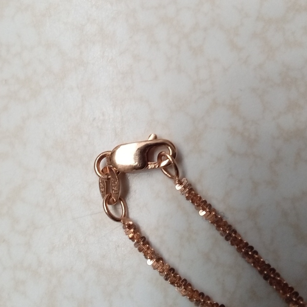 Elegant 14kt.Rose Gold Necklace - Picture 4 of 4